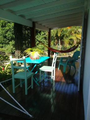 Gîte Cumaru dans jardin tropical Sainte-Anne